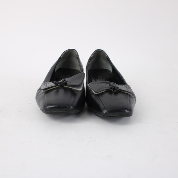 Ferragamo 1" Heels Sz 37.5 Black Bow Detail Square Toe Leather Kitten 1" Heels