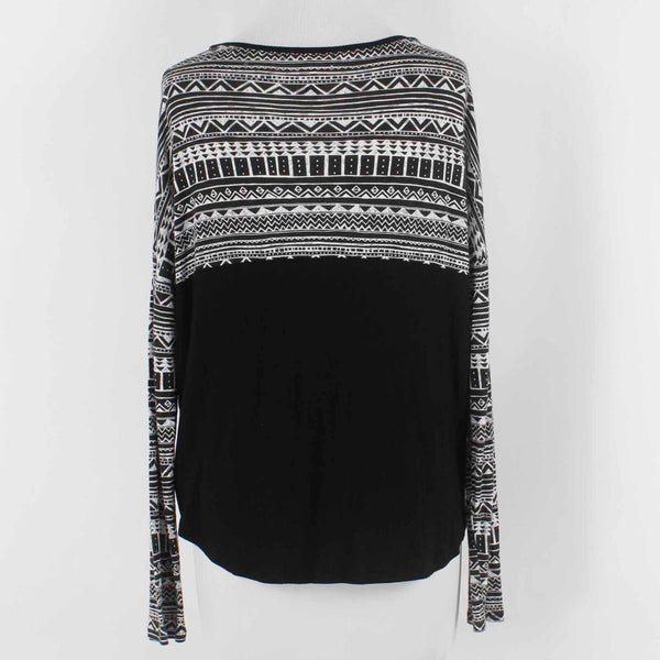 Empyre Sz M Black White Patch Pocket Scoop Neck Drop Shoulder Rayon Knit Top
