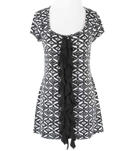 On Carnaby Sz L Black White Gray Verticle Ruffle Detail Poly Blend Top