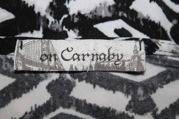 On Carnaby Sz L Black White Gray Verticle Ruffle Detail Poly Blend Top