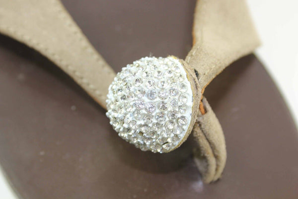 BP Zone Sz 37 Taupe Brown Rhinestone Toe Bauble Low Suede Leather Sandal