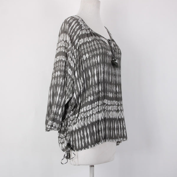 Love Stitch Top NEW $44 Sz S/M Gray White Asymmetrical Tassled 100% Rayon Top