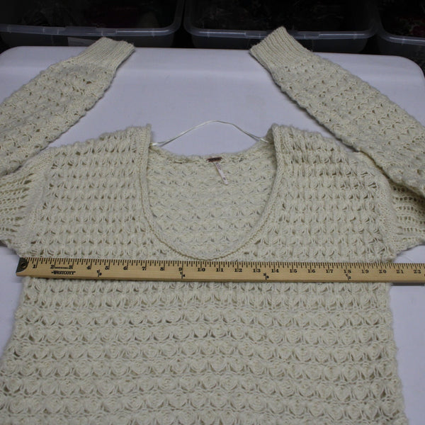 Free People Sz XS Beige Open Knit Acrylic Blend Oversize Scoop Slouch Sweater