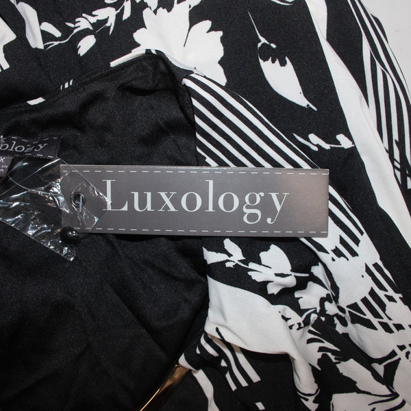 Luxology Dress NEW Sz 2x Black White Keyhole Belted Poly Spandex Dress
