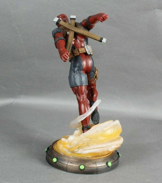 Diamond Select Marvel Dead Pool 10" Collectible Figure