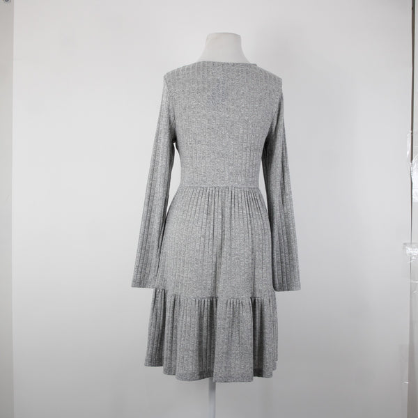 Cupshe NEW Sz M Gray V Neck Ruffles Long Sleeve Rayon Viscose Dress