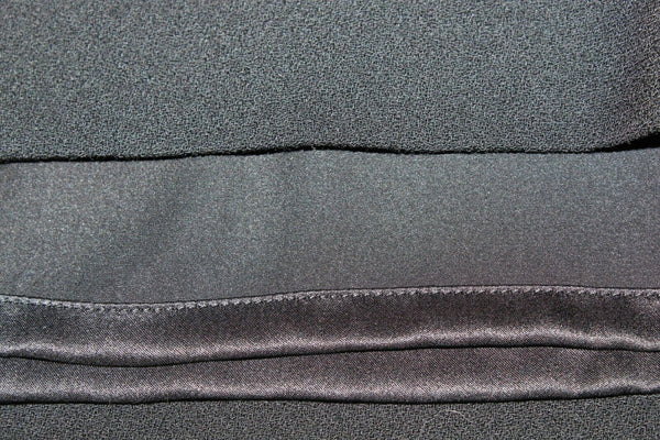 Valentina Barberini Sz 10 Black Pencil 3D Self Fab Applique 100% Wool Skirt