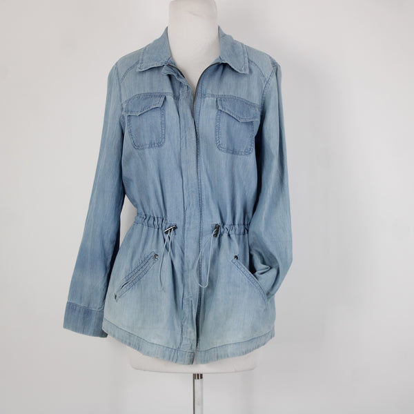 Chicos Sz 1 Lt Blue Denim Look Pockets Light Weight Zip 100% Cotton Jacket