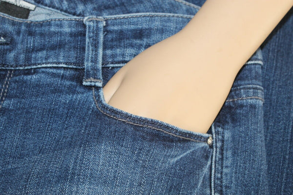 White House Boot Leg Sz 8 x 35 Blue Denim Cotton Blend Embroidered Contour Jeans
