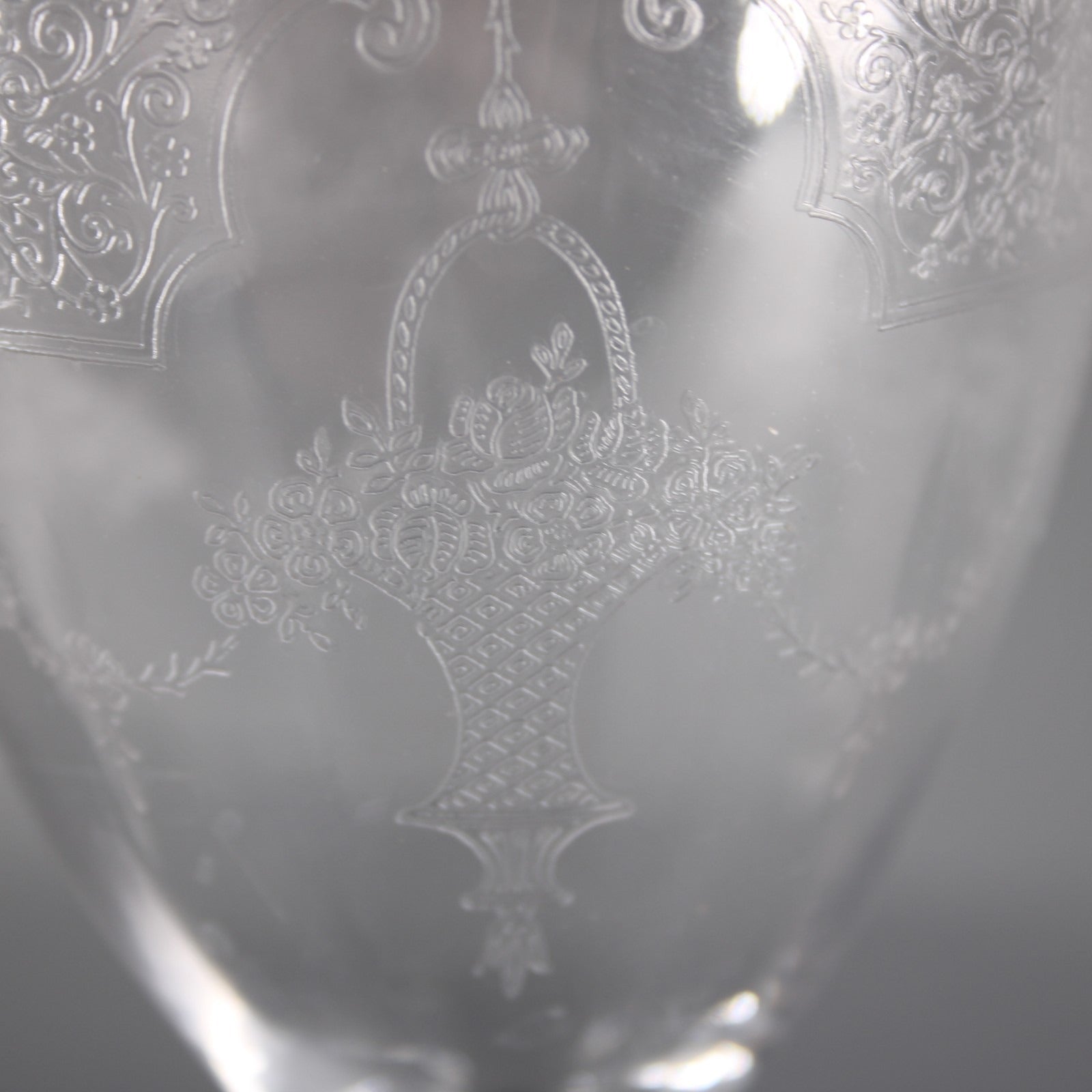 Fruit Basket 7" Wine Vintage Unbranded Clear Etched Fruit Basket 7" Wine Glass