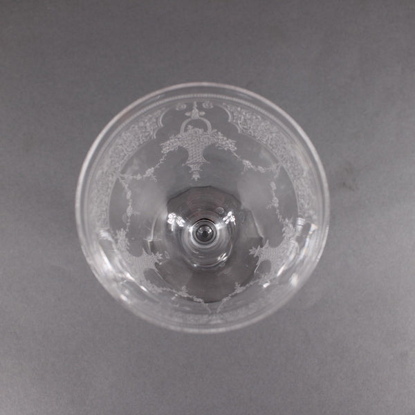 Fruit Basket 7" Wine Vintage Unbranded Clear Etched Fruit Basket 7" Wine Glass