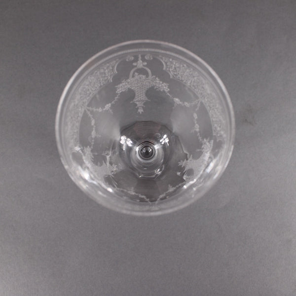 Fruit Basket 7" Wine Vintage Unbranded Clear Etched Fruit Basket 7" Wine Glass