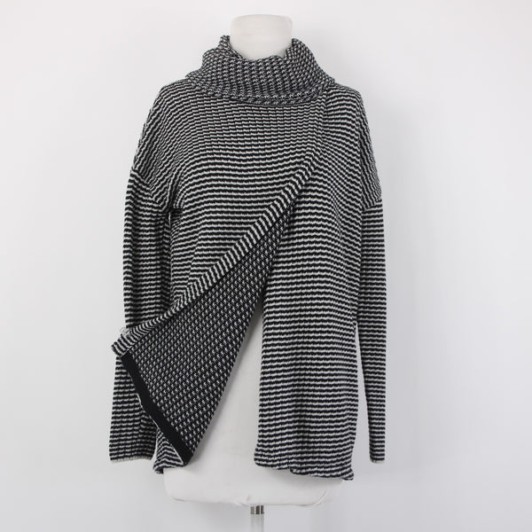 Cabi Sweater Sz S Black White Turtleneck Open Back Overlap 100% Cotton Sweater