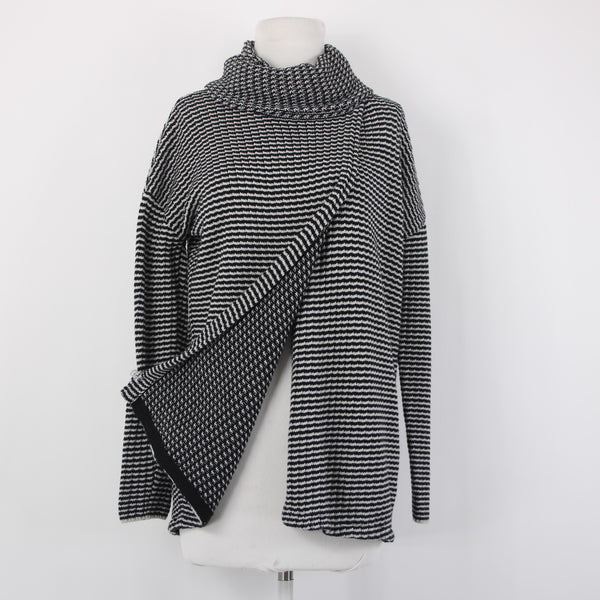 Cabi Sweater Sz S Black White Turtleneck Open Back Overlap 100% Cotton Sweater