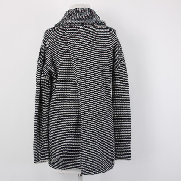 Cabi Sweater Sz S Black White Turtleneck Open Back Overlap 100% Cotton Sweater