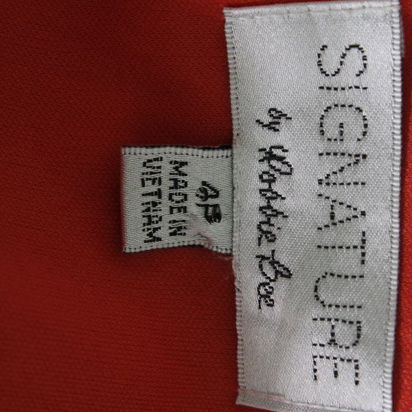 Robbie Bee Signature Sz 4P Gray White Coral Geometric Poly Blend Knit Dress