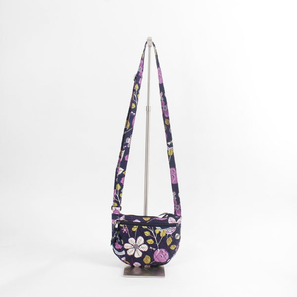Vera Bradley 7 x 9 x 1 Navy Blue Multi Zip Top Flap Pocket Adj Crossbody Purse