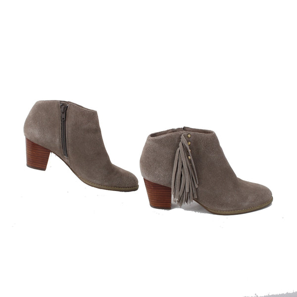 Vionic Boots Sz 8 Brown Fringe Side Zipper Detail Faux Suede 2.5" Ankle Boots