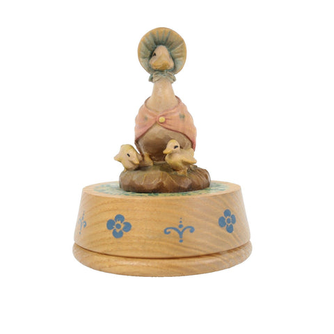Anri Warne 79 Wood Painted Geese With Babies 4.5" Musical Figurine