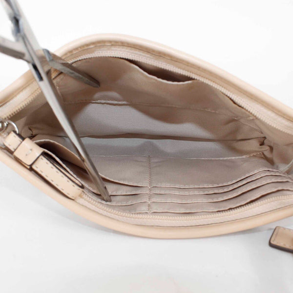 Coach 6 x 10 x .5 Silver Tan Leather Zip Top Inside Pockets Wristlet