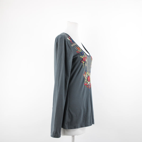 Johnny Was Sz M Gray Red Multicolor Embroidered Round Neck 100% Cotton Poly Top