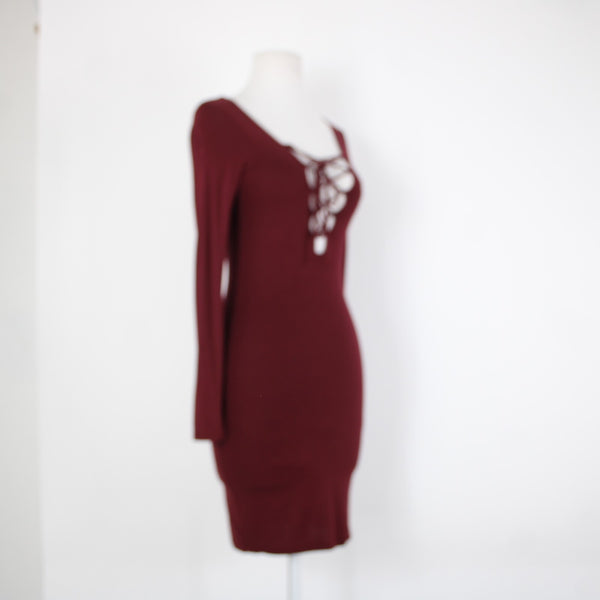 Lulu's Sz XS Burgundy Red Long Sleeve Low Neck Rayon Spandex Dress