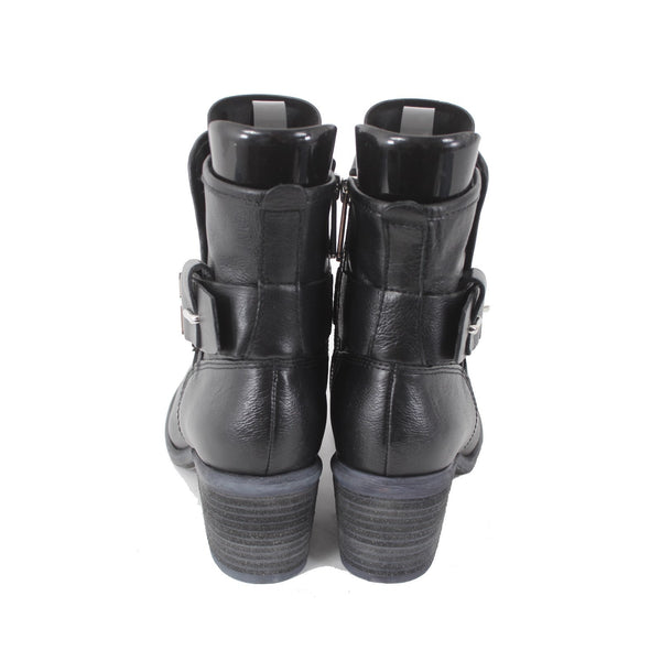Donald Pliner Boots Diem Sz 6 M Black Silver Buckle Detail Leather 2" Boots
