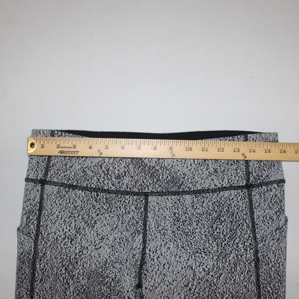 Lululemon AW Capri Pant Sz 10 x 23 Gray Black Pockets Nylon Lycra AW Capri Pant