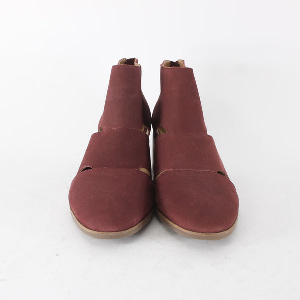 Lucky Brand Booties Sz 9.5 M Burgundy Red Zipper Closed Toe Leather Booties