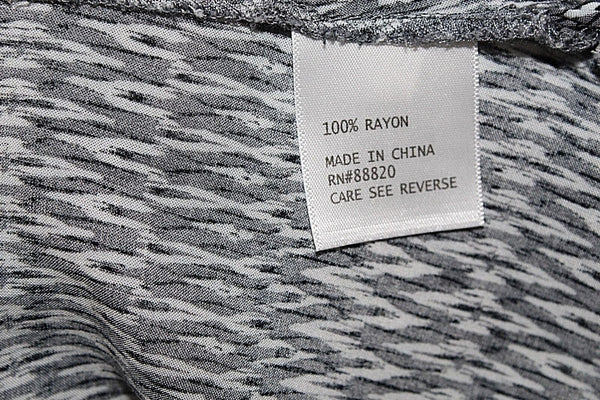 Anne Carson Sz XS Gray Black White Geometric Print 100% Rayon Split Sides Top
