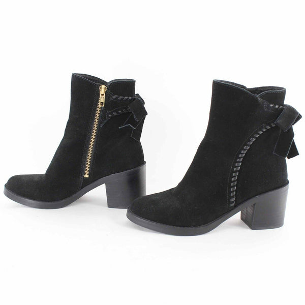 Ugg Sz 6 Black Suede Fraise Whipstitch Side Zip 2.5" Bootie Boots