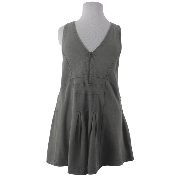 Daily Practice Dress Sz L Green Sleeveless V Neck Peplum Back 100% Cotton Dress