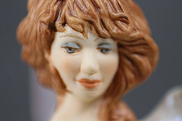 Hallmark 5.5 Green Multi 2005 Angel Holding Lilies Porcelain Angel